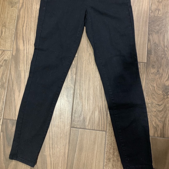 Jeans - Picture 2 of 4